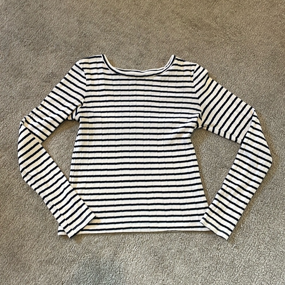 American Eagle Long-Sleeve Top